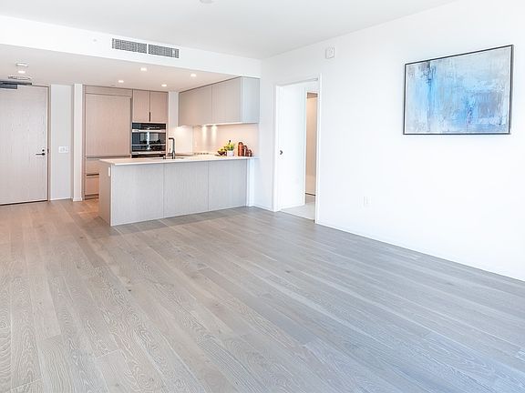 5th image of 333 Ward Ave #1502