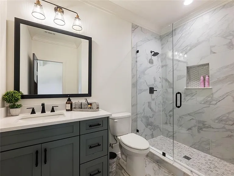 566 Versailles Dr — Photo 67