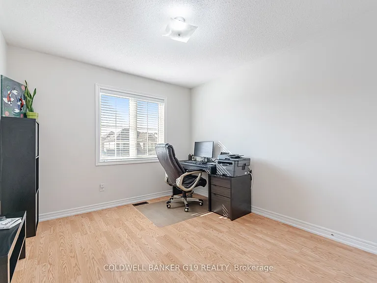 43 Midcrest Cir — Photo 25