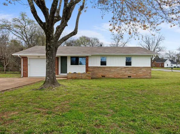 400 N Hook St, Tuscumbia, AL 35674