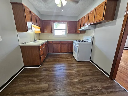 281 Augur St Photo 1