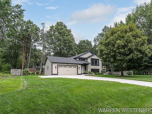 2nd image of 9435 Doug Fir Dr