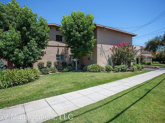 2nd image of 215 E Live Oak St #2