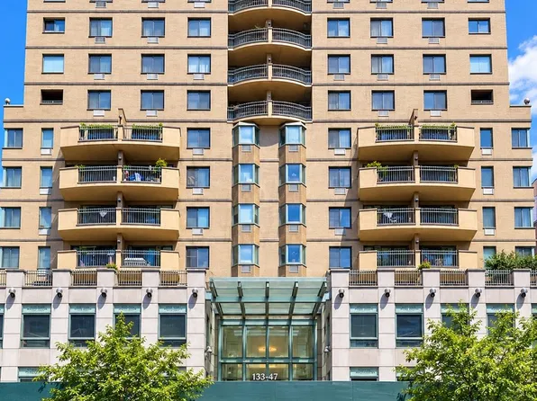 13347 Sanford Avenue #8E, Flushing, NY 11355