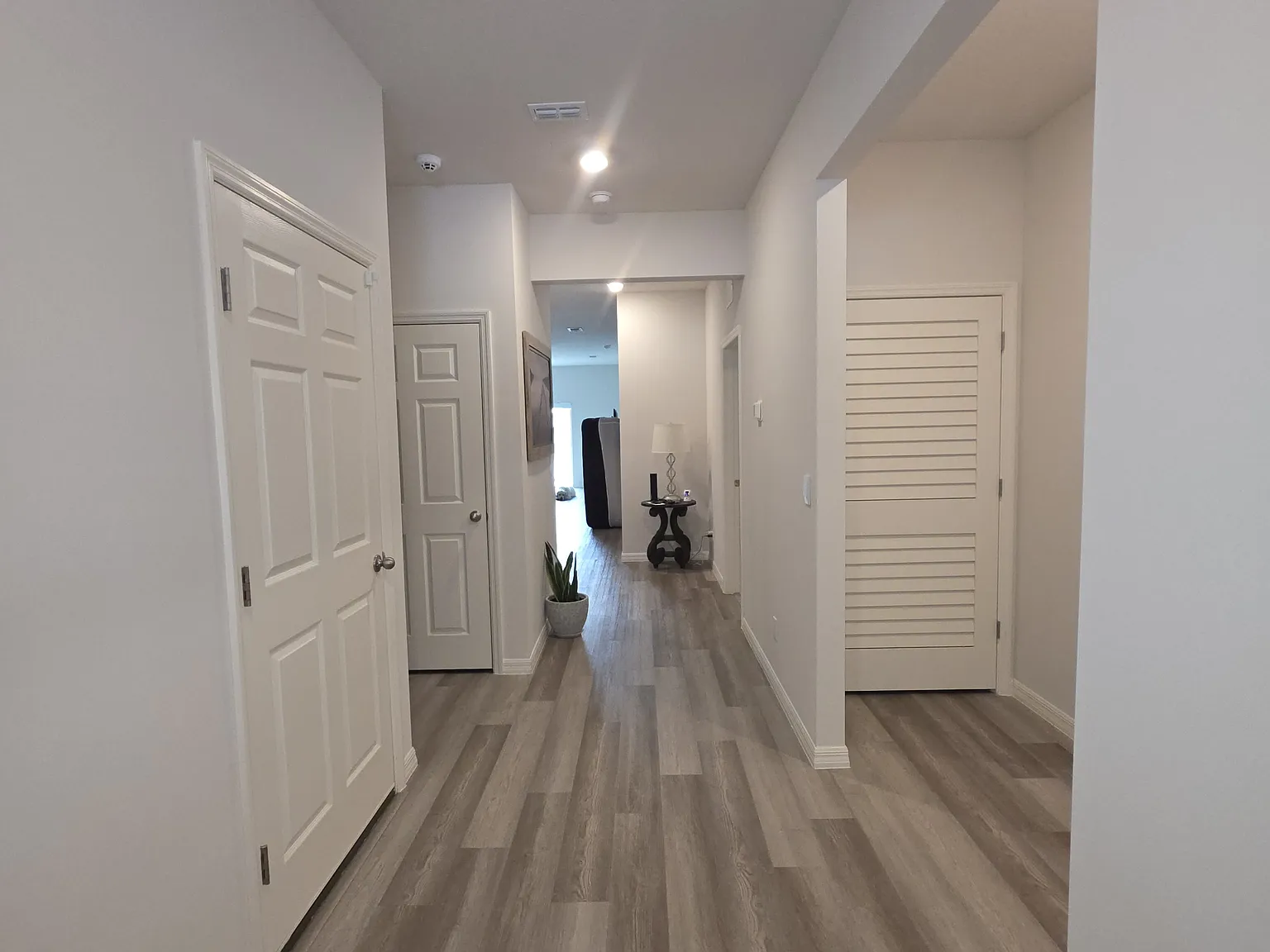 3 bed, 1516 sqft, $2,500 — Photo 3