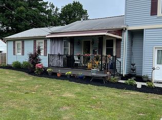 7685 Manor Dr, Mentor On The Lake, OH 44060