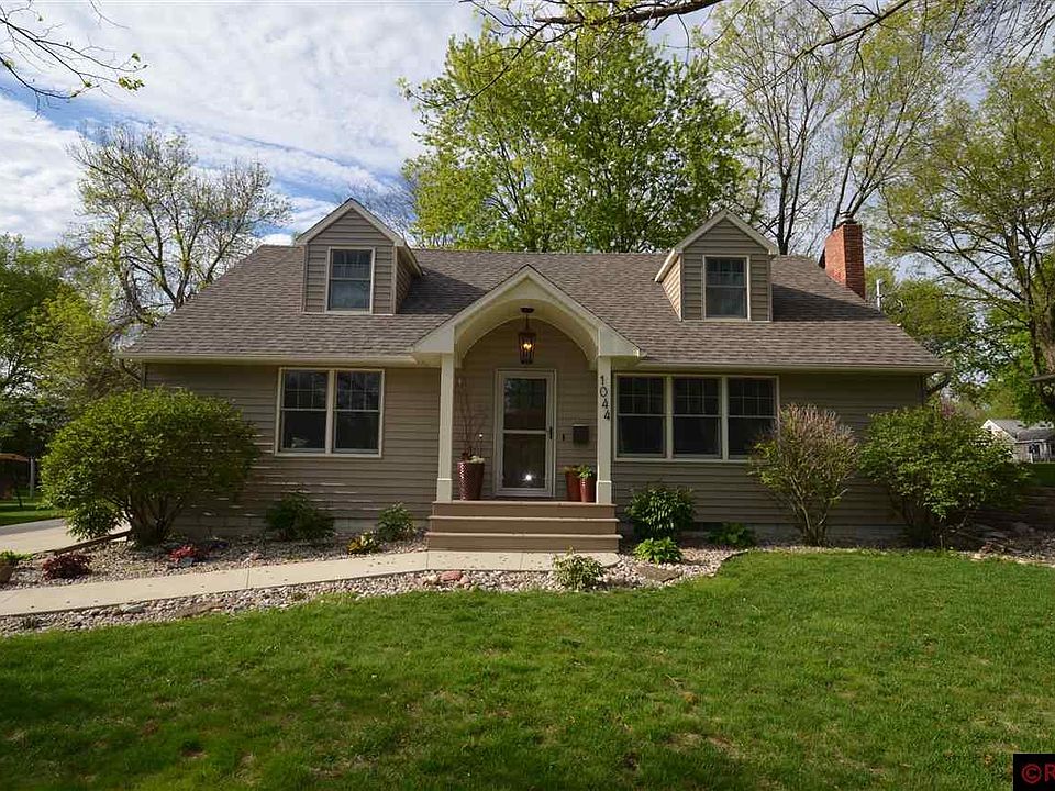 1st image of 1044 Orchard Rd