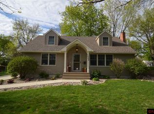 1044 Orchard Rd, Mankato, MN 56001
