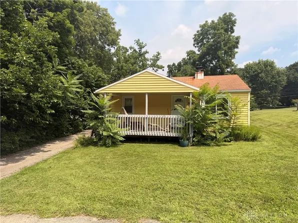 2896 Wylie Dr, Fairborn, OH 45324
