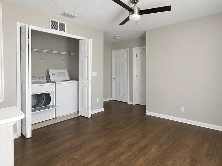 3901 Silverbell Loop #1 — Photo 3