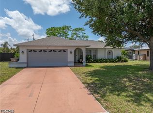 1404 NE Van Loon Ter, Cape Coral, FL 33909