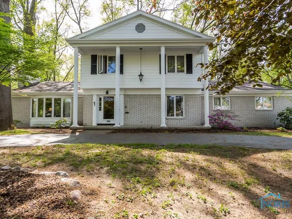 5251 Carlingfort Dr, Toledo, OH 43623