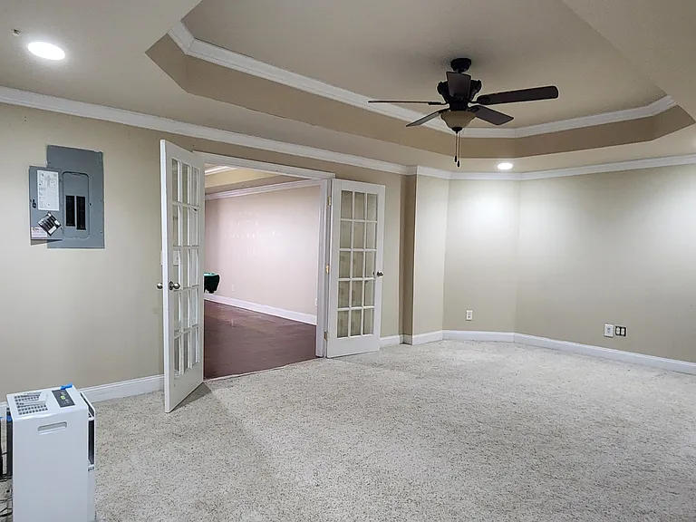 2130 Woods River Ln — Photo 29