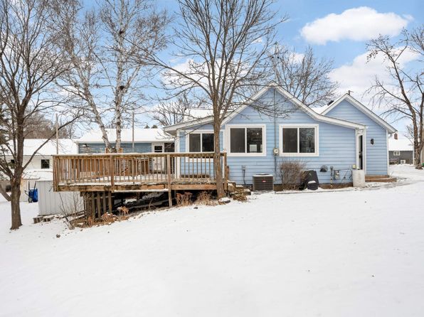 422 2nd St S, Bayport, MN 55003