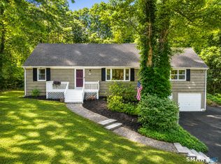 22 Willard Street, Simsbury, CT 06070