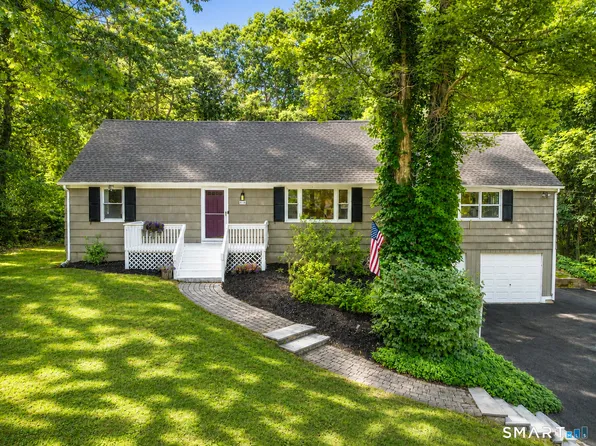 22 Willard Street, Simsbury, CT 06070