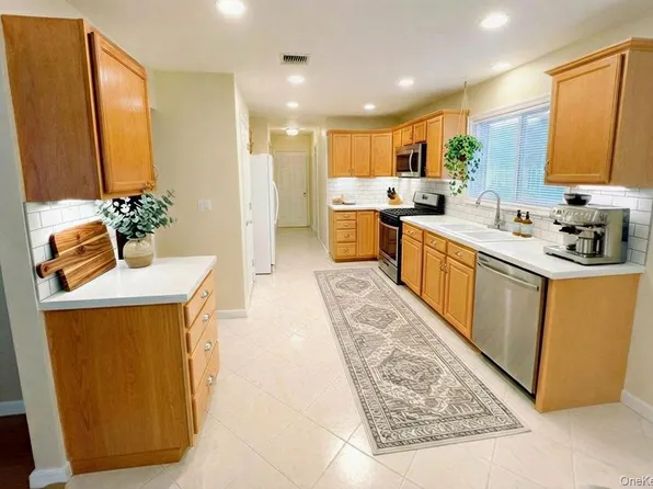 30 Church Street, Nanuet, NY 10954