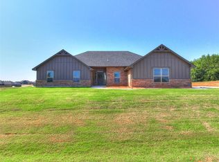 6881 Whirlaway Run, Guthrie, OK 73044