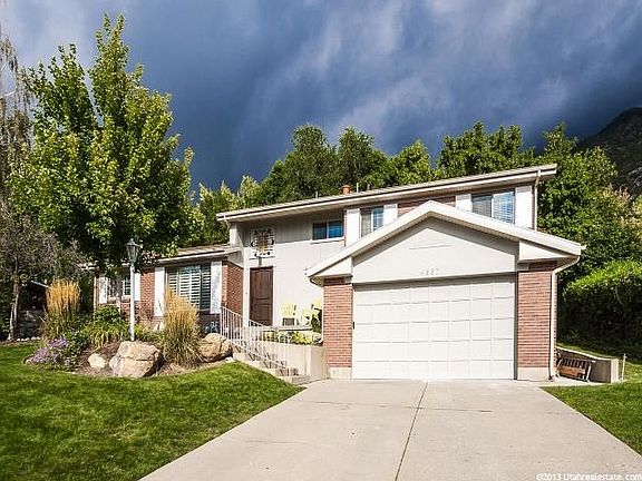 3rd image of 4887 S Naniloa Dr