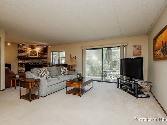 2nd image of 320 Deer Glen Way Unit A