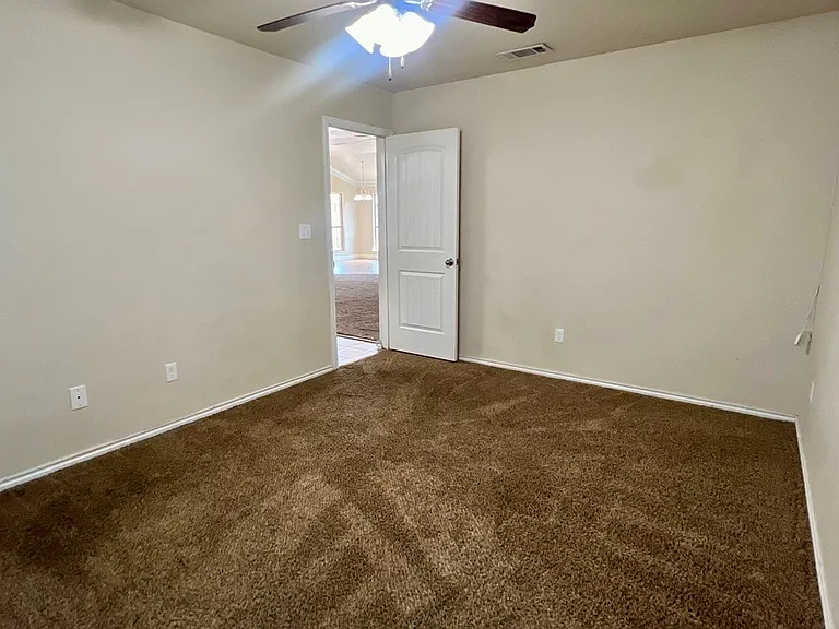 303 Koufax Ct — Photo 14