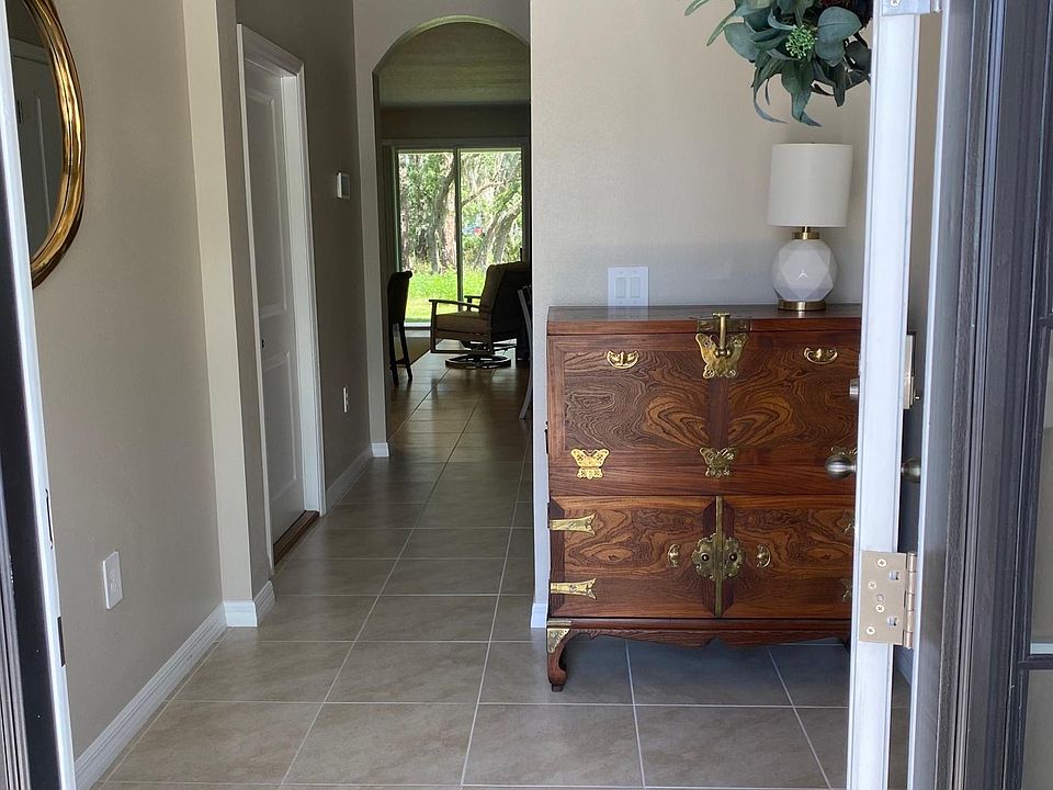 Entrance_inside