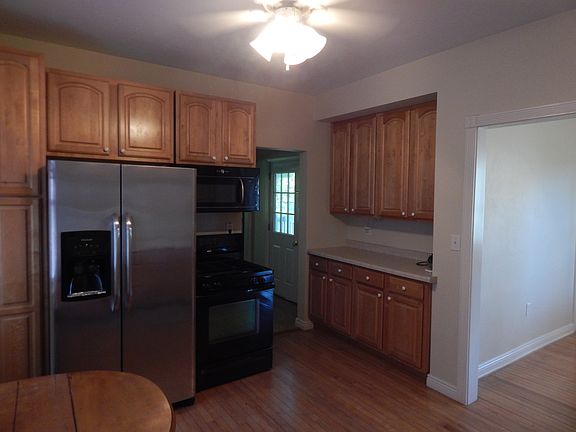 4th image of 434 N 7th Pl