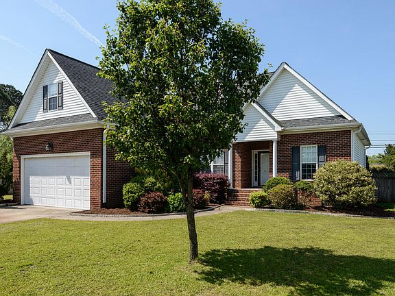 3rd image of 404 Edenton Ct