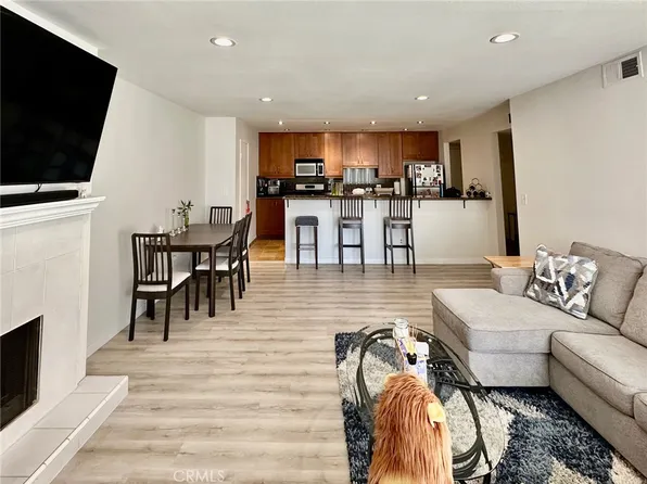 1940 N Highland Ave, Hollywood, CA 90068