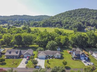 717 Calvin St, Kingston, TN 37763