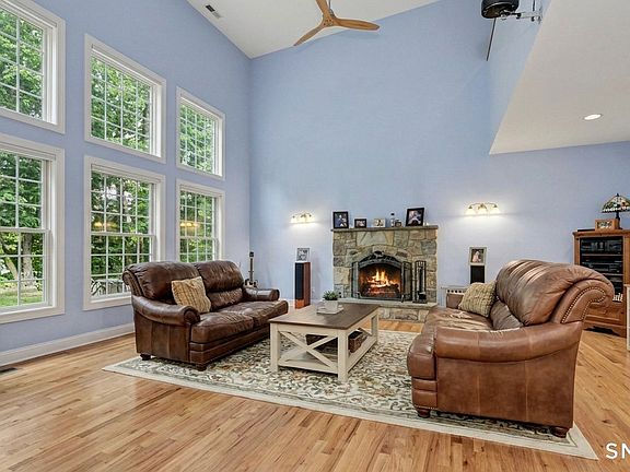4th image of 104 Franklin Road
