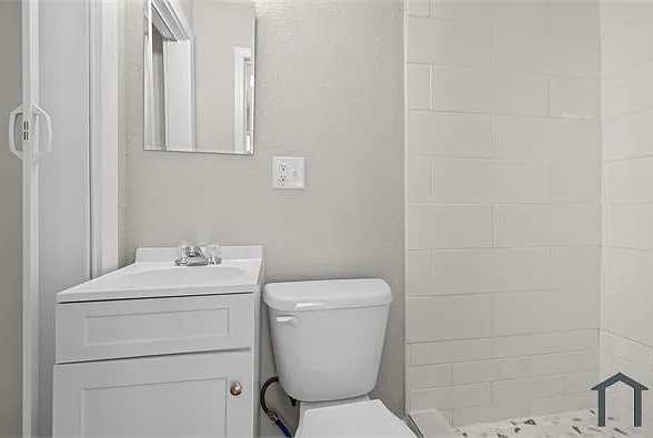 7404 Paris Ave — Photo 3