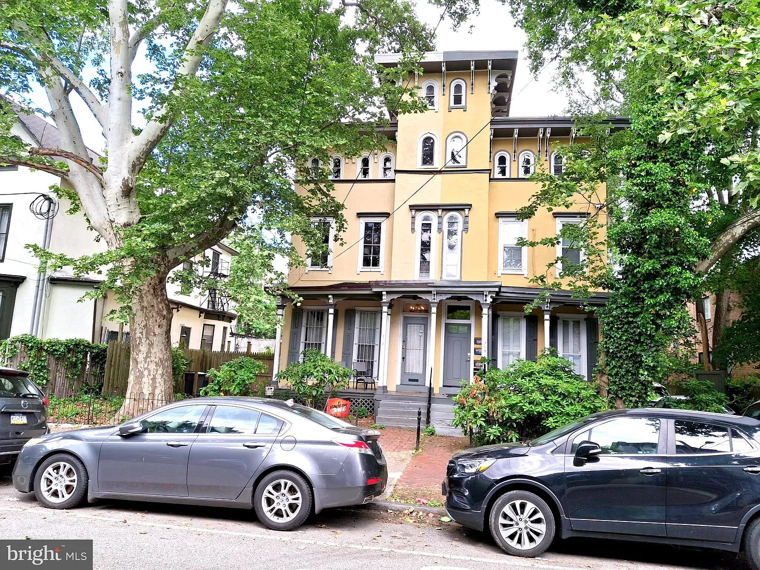 3 bed, $2,700 — Photo 1