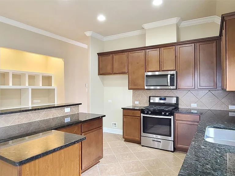 12903 Mason Terrace Ln — Photo 13