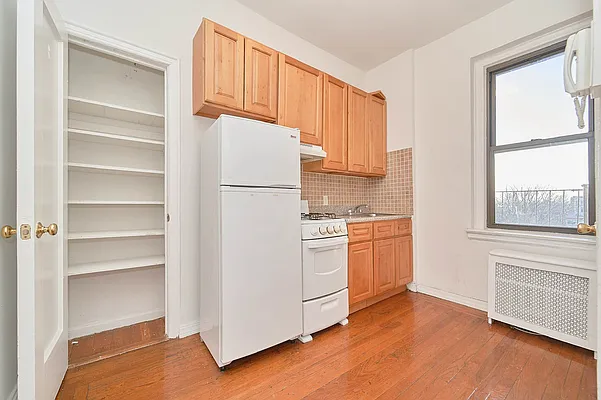 Rented by Living New York | media 13