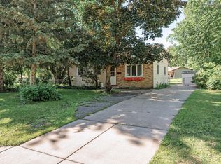 5839 Quebec Ave N, Crystal, MN 55428