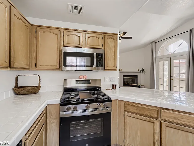 8301 Boseck Dr #232 — Photo 10
