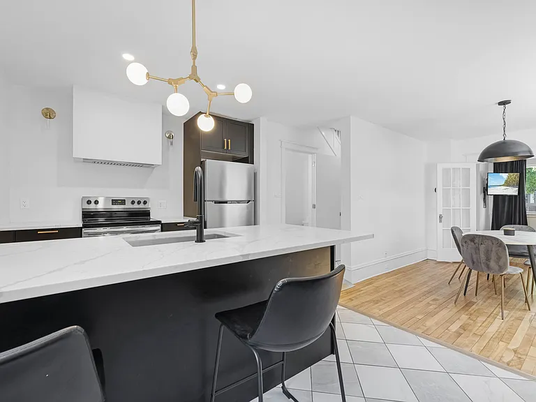 121 Hopewell Ave #B — Photo 32