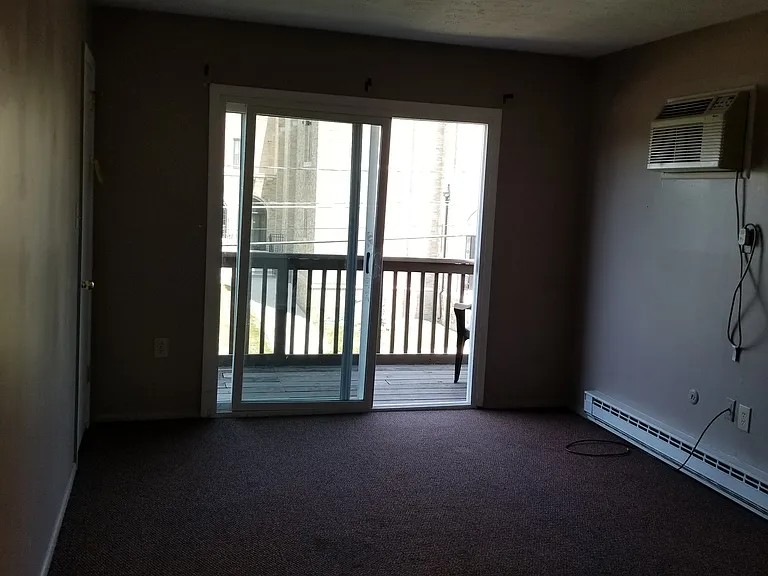 75 Ridgeway St #3 — Photo 21
