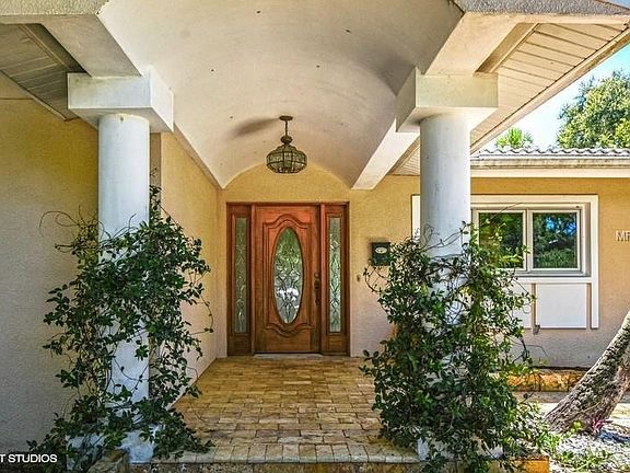 3rd image of 29 Evonaire Cir