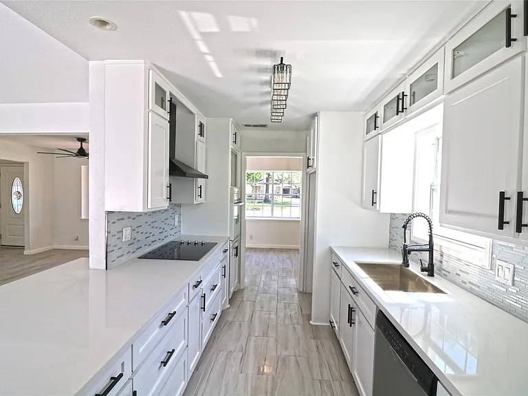 9211 Blankenship Dr — Photo 10
