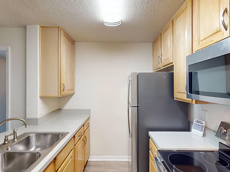 The Breyley Apartments — Photo 57
