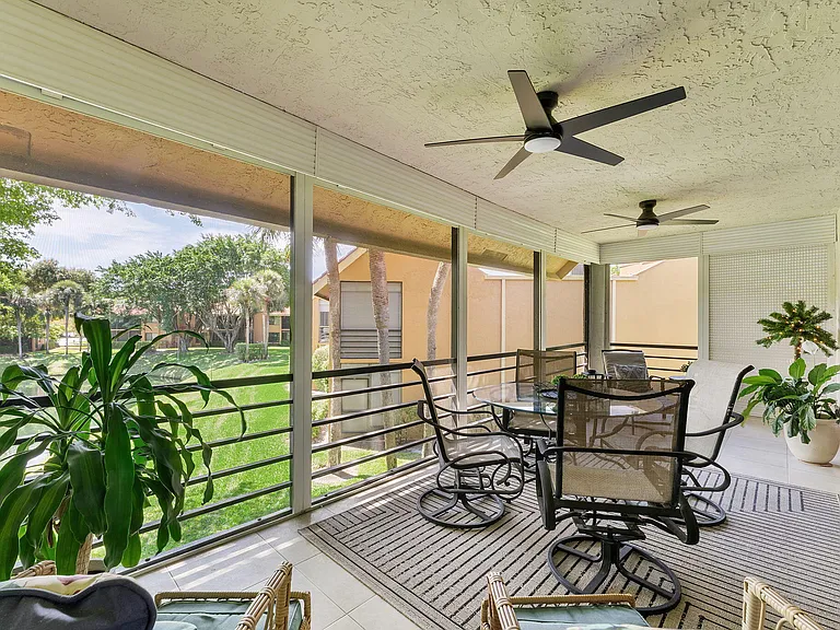 11230 Green Lake Dr #204 — Photo 31