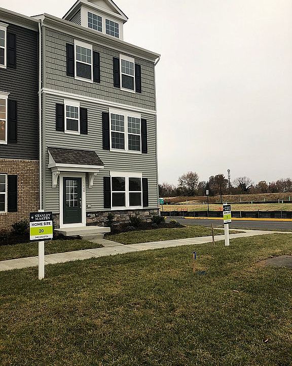 1st image of 2220 Shadmoor Dr
