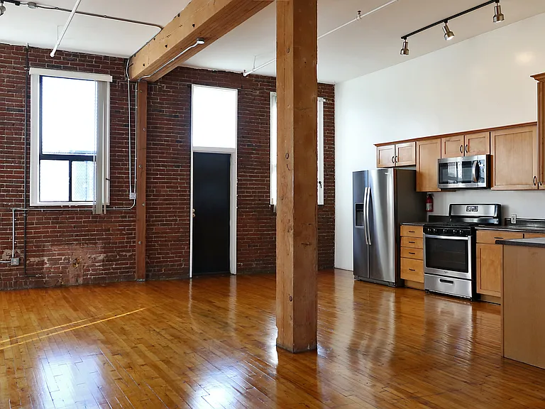 688 S. Santa Fe Ave — Photo 24