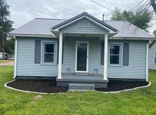 225 Chestnut St, Puryear, TN 38251