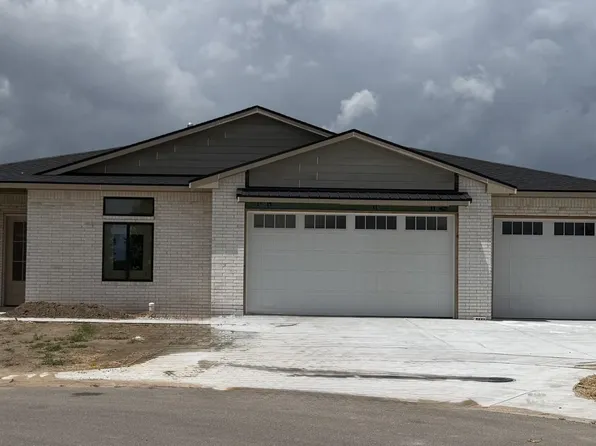 8342 Waterway Ct, Maize, KS 67101