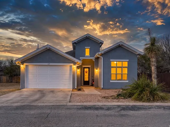 137 SUTTON PL, Uvalde, TX 78801