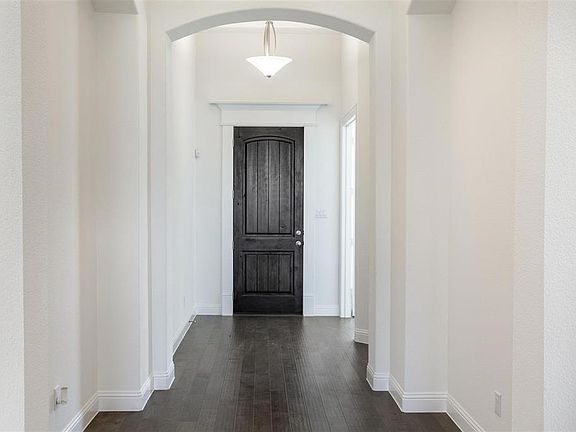 3rd image of 1424 13th St