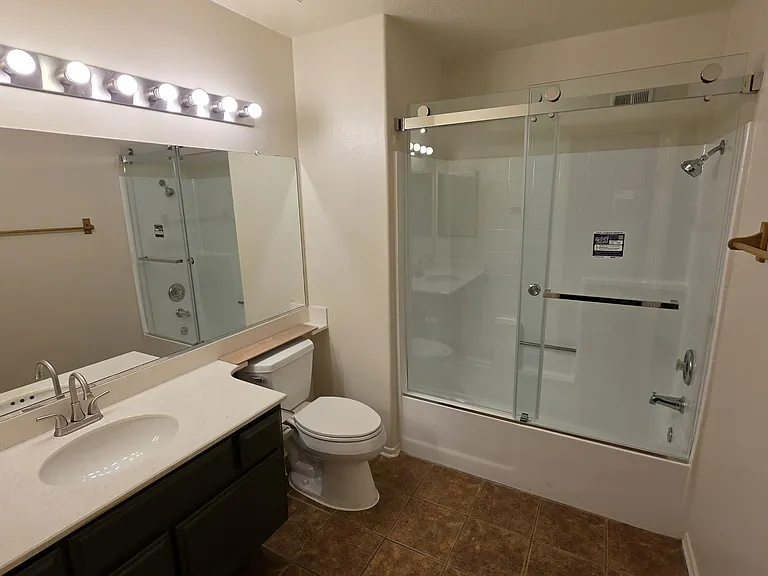 24 Promontory Park — Photo 10